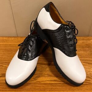 New Men’s Nike Air Waverly Last Golf Shoes - 8.5W